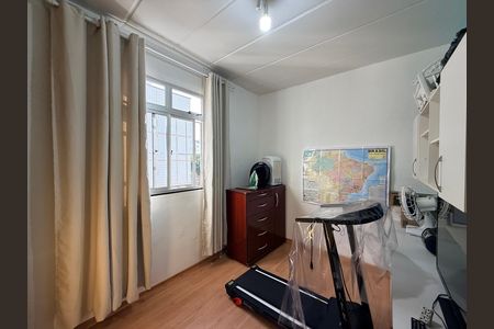 Quarto de apartamento para alugar com 3 quartos, 70m² em Padre Eustáquio, Belo Horizonte