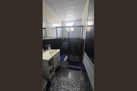 Banheiro de casa para alugar com 3 quartos, 70m² em Centro, Nilópolis