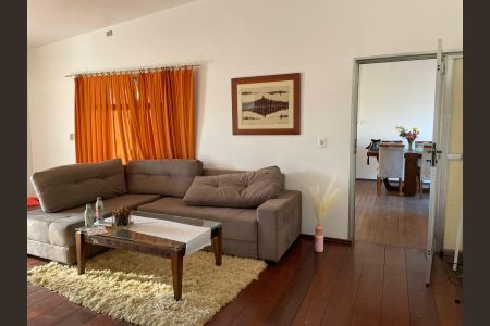 Casa para alugar com 280m², 2 quartos e 2 vagas