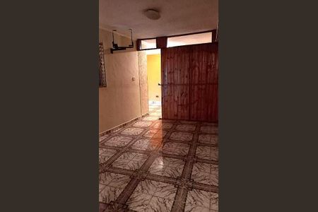 Casa à venda com 220m², 4 quartos e 2 vagas