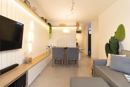 Sala de apartamento para alugar com 2 quartos, 62m² em Jardim Santa Emilia, São Paulo