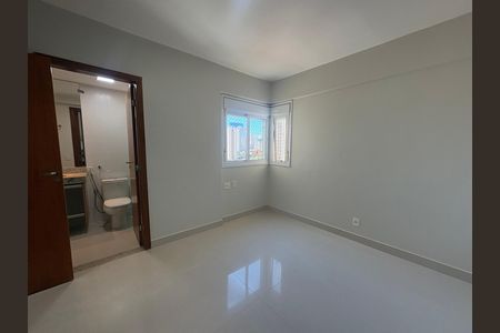 Apartamento para alugar com 150m², 4 quartos e 3 vagas Apartamento para alugar com 150m², 4 quartos e 3 vagasSuíte 2