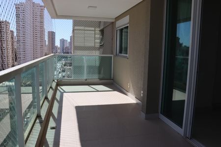 Apartamento para alugar com 150m², 4 quartos e 3 vagasVaranda
