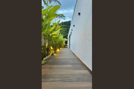 Casa à venda com 4 quartos, 720m² em Vila Progresso, Niterói