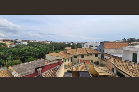 Casa à venda com 4 quartos, 130m² em Parque Xangri-Lá, Contagem