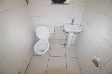 Casa para alugar com 38m², 2 quartos e sem vagaBanheiro