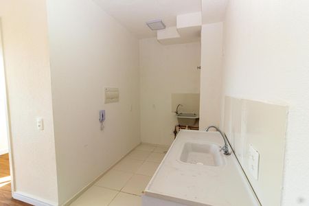 Apartamento para alugar com 34m², 2 quartos e sem vaga Apartamento para alugar com 34m², 2 quartos e sem vagaCozinha e Área de Serviço