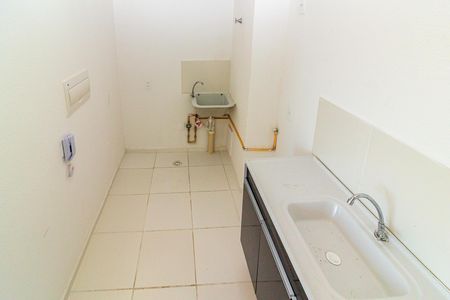 Apartamento para alugar com 34m², 2 quartos e sem vaga Apartamento para alugar com 34m², 2 quartos e sem vagaCozinha e Área de Serviço