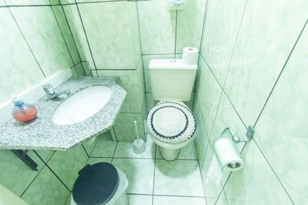 Casa à venda com 300m², 2 quartos e 1 vagaBanheiro de serviço
