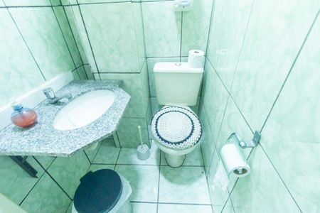 Casa à venda com 300m², 2 quartos e 1 vagaBanheiro de serviço