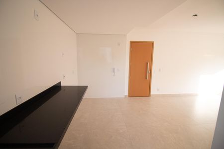Apartamento à venda com 76m², 3 quartos e 2 vagas Apartamento à venda com 76m², 3 quartos e 2 vagasCozinha