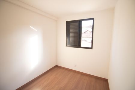 Apartamento à venda com 76m², 3 quartos e 2 vagas Apartamento à venda com 76m², 3 quartos e 2 vagasQuarto 3