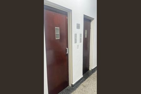Studio à venda com 27m², 1 quarto e sem vaga Studio à venda com 27m², 1 quarto e sem vagaFoto 02