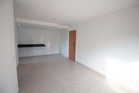 Apartamento à venda com 3 quartos, 76m² em Serrano, Belo Horizonte