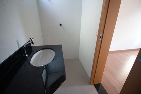 Apartamento à venda com 3 quartos, 76m² em Serrano, Belo Horizonte