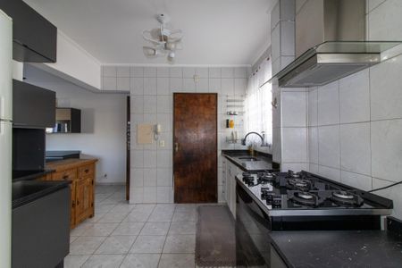 Cozinha de apartamento à venda com 3 quartos, 100m² em Chácara Primavera, Campinas