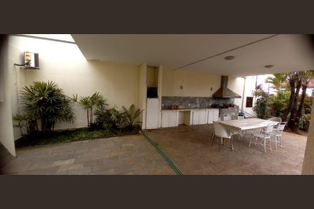 Casa à venda com 5 quartos, 700m² em São Luiz, Belo Horizonte