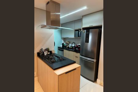 Apartamento à venda com 72m², 2 quartos e 2 vagasCozinha