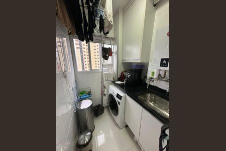Apartamento à venda com 72m², 2 quartos e 2 vagasÁrea de serviço