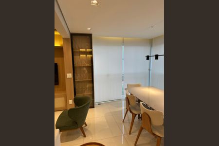Apartamento à venda com 72m², 2 quartos e 2 vagasVaranda