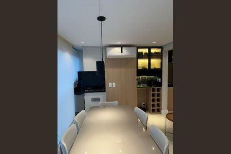 Apartamento à venda com 72m², 2 quartos e 2 vagasVaranda