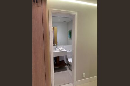 Apartamento à venda com 72m², 2 quartos e 2 vagasBanheiro