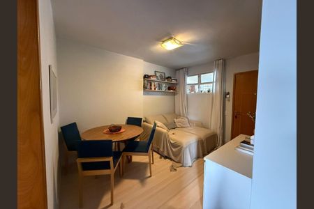 Foto 03 de apartamento à venda com 2 quartos, 48m² em Vila Firmiano Pinto, São Paulo