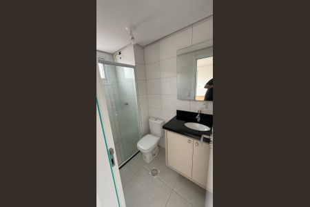 Banheiro  de kitnet/studio à venda com 1 quarto, 29m² em Cristo Redentor, Porto Alegre
