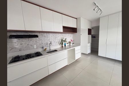 Casa de condomínio à venda com 213m², 3 quartos e 3 vagasCozinha