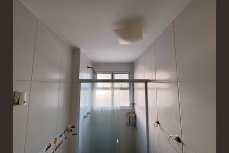 Casa de condomínio à venda com 213m², 3 quartos e 3 vagasBanheiro do Quarto 2