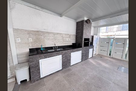 Casa de condomínio à venda com 213m², 3 quartos e 3 vagasÁrea externa
