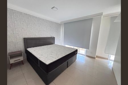 Casa de condomínio à venda com 213m², 3 quartos e 3 vagasQuarto 1