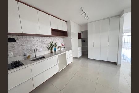 Casa de condomínio à venda com 213m², 3 quartos e 3 vagasCozinha