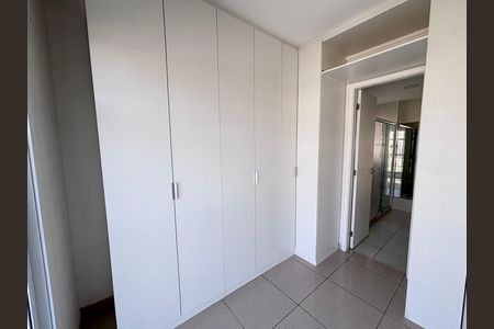 Casa de condomínio à venda com 213m², 3 quartos e 3 vagasQuarto 1