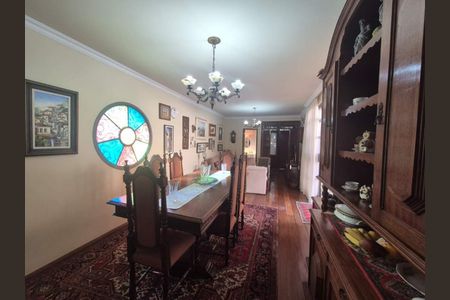 Casa à venda com 4 quartos, 308m² em Anchieta, Belo Horizonte
