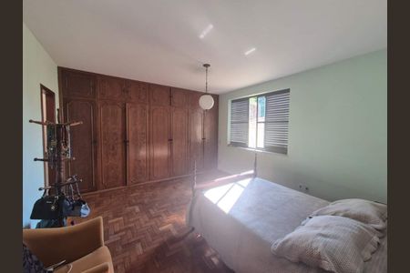 Casa à venda com 4 quartos, 308m² em Anchieta, Belo Horizonte
