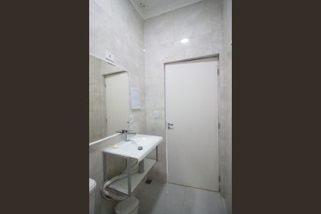 Casa de condomínio para alugar com 190m², 3 quartos e 2 vagasBanheiro social 2