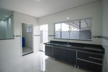 Casa de condomínio para alugar com 190m², 3 quartos e 2 vagasCozinha 
