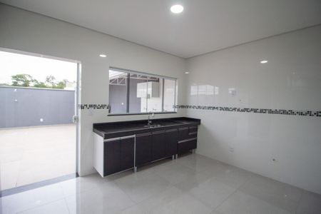 Cozinha  de casa de condomínio para alugar com 3 quartos, 190m² em Parque São Bento, Sorocaba