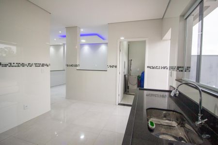 Casa de condomínio para alugar com 190m², 3 quartos e 2 vagasCozinha 