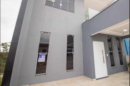 Casa de condomínio para alugar com 190m², 3 quartos e 2 vagasFachada 