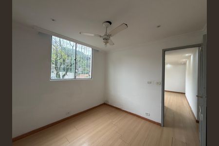 Quarto 1  de apartamento para alugar com 2 quartos, 55m² em Freguesia (jacarepaguá), Rio de Janeiro