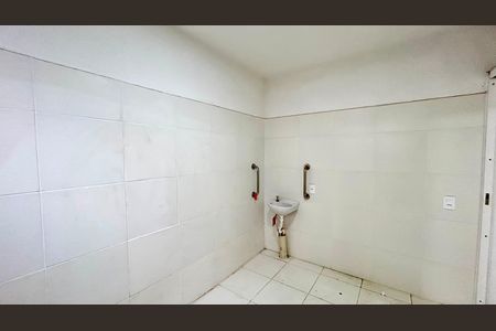 Banheiro de apartamento para alugar com 1 quarto, 44m² em Vila Nova Bonsucesso, Guarulhos