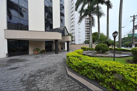 Studio para alugar com 29m², 1 quarto e 1 vaga Studio para alugar com 29m², 1 quarto e 1 vagaEntrada