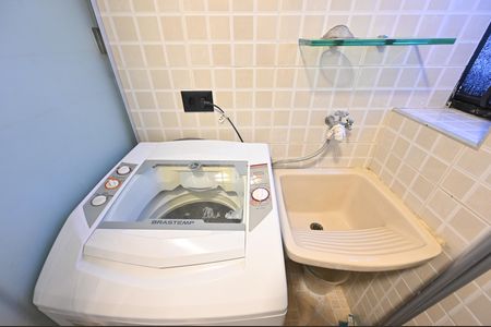 Studio para alugar com 29m², 1 quarto e 1 vaga Studio para alugar com 29m², 1 quarto e 1 vagaLavanderia