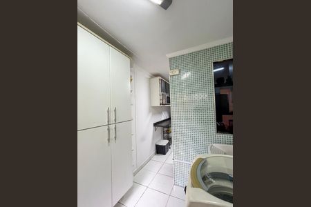 Apartamento à venda com 65m², 2 quartos e 1 vagaÁrea de Serviço