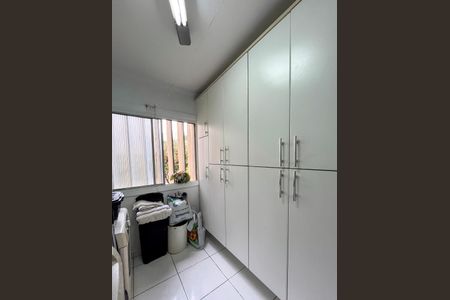 Apartamento à venda com 65m², 2 quartos e 1 vagaÁrea de Serviço