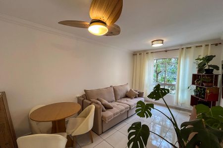 Sala de apartamento à venda com 2 quartos, 65m² em Jardim Santa Emilia, São Paulo