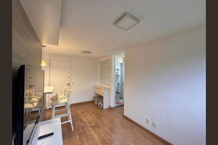 Sala de apartamento para alugar com 2 quartos, 47m² em Vargem Pequena, Rio de Janeiro