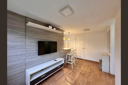 Sala de apartamento para alugar com 2 quartos, 47m² em Vargem Pequena, Rio de Janeiro